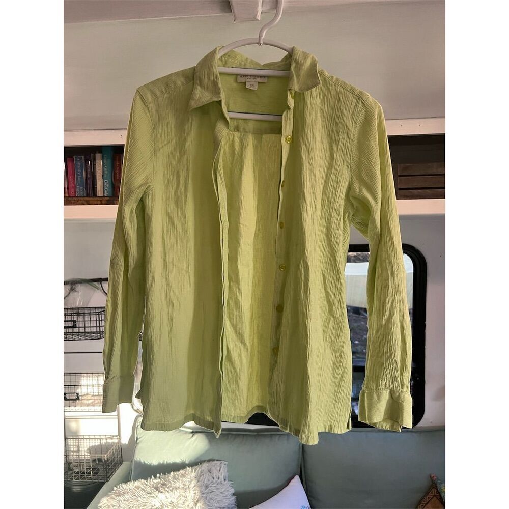 Appleseed's Petites Women's Green Button-Up Shirt Size S Long Sleeve